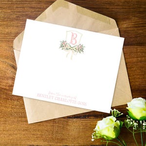 Crème et rose de la pépinière de papeterie | Écusson nouveau-né Merci | 4,25 x 5,5 - 5 x 7 notes  | Notes de remerciement pour la fête prénatale du cadeau pour une nouvelle maman