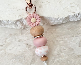 Blush Daisy keychain | Keys accessories | Silicone beaded keychain | Accessories for women