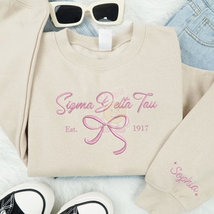 Embroidered Sorority Crewneck, Custom Sorority Crewneck, Sigma Delta Tau Bow Sweatshirt, Embroidered Greek Life, Sig Delt, SDT Hoodie