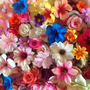 25 Pcs Artificial Silk Flowers Bright Multi Coloured Mix Faux Flower Craft Heads