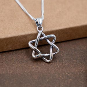 Silver Star of David Pendant, Magen David Unisex Necklace, Judaica Jewelry Jewish Gift for Men and Women, Israeli Pendant for Everyday Use