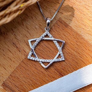 Silver Judaica Star of David Necklace, 925 Sterling Silver Magen David Pendant, Judaica Jewelry, Israeli Design Jewish Gift for Woman