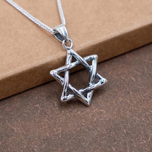 Silver Star of David Pendant, Magen David Unisex Pendant, Judaica Jewelry Jewish Gift for Men and Women, Silver Israeli Pendant for Holiday