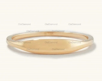 Minimalist 14k Yellow Gold Signet Ring: Personalized Engraving