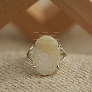 Natural Druzy Sterling Silver Ring, Druzy Statement Ring, Raw Oval Large White Druzy Ring, Natural Quartz, Silver Split Band Ring Oval Druze
