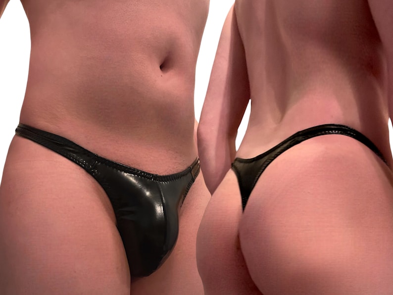 String Vinyle Masculin Look latex forme Anatomique Couleur Noir