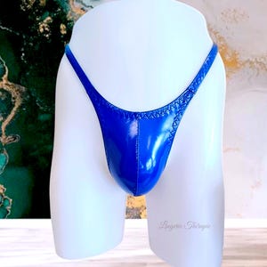 Men&#39;s Vinyl String Latex Look Anatomical Shape, Men Lingerie