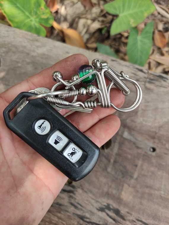 Non tutti coloro che vagano sono persi Portachiavi moto, Portachiavi, Regalo moto da uomo, Portachiavi motociclista, Tag chiave pilota, Per motociclisti e ragazzi di auto - Italia