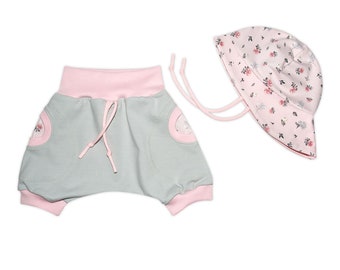 2tlg. Sommeroutfit mit Blumen Shorts / Kurze Pumphose + Sonnenhut /Sommermütze "Zarte Rosen" Geschenk Babyparty - einzeln oder im SET