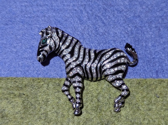 A magnificent high-end Zebra brooch dating from t… - image 1