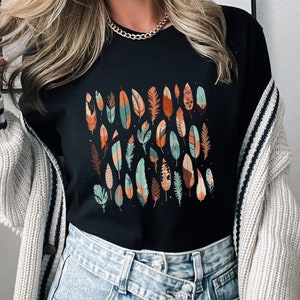 Feather t-shirt, Boho feather t-shirt, Aesthetic shirt, Boho, Boho shirt, Feather shirt, Wild beautiful and free, Bohemian t-shirt,Gipsy tee