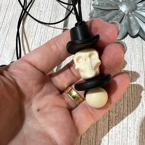 Little skull with a hat, adult fidget necklace, chewlery necklace