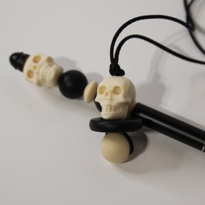 Adult mini skull Chewelry pendant, adhd, autism, Fidget necklace, Gothic necklace, Minimalist chew