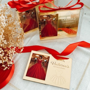 Gold Custom Golden Quinceañera Photo Frame, Quinceañera Favor, Sweet 16 Party Gift, Sweet 16 Favor, Sweet 15 Favor, Personalized Mis Quince