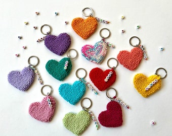 Handmade Colorful Heart Keychains, Keyring with Name or Letter, Tufted Personalised Bag Charm, Custom Wedding Gift, Baby Shower Favor