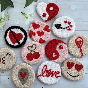 Set di 2 sottobicchieri per auto, sottobicchieri per auto Punch Needle, sottobicchieri per tazze, regali per San Valentino, regali d&#39;amore, graziosi accessori per auto