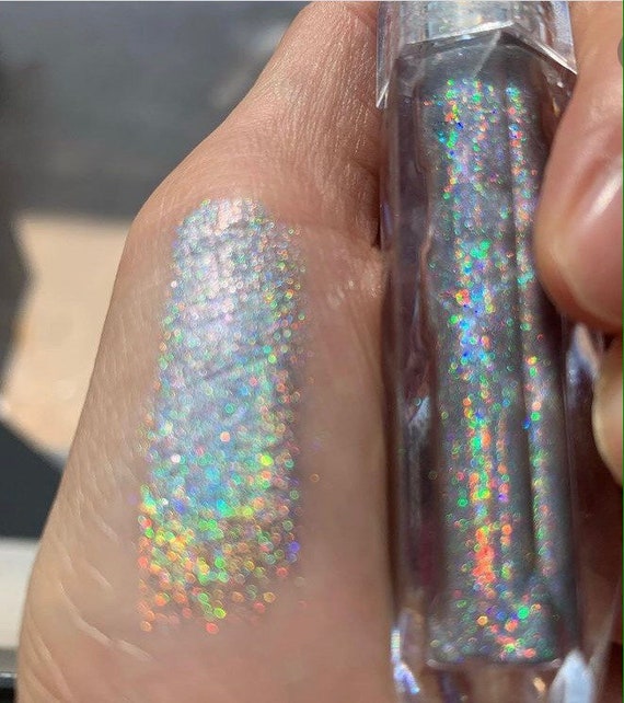 Euphoric Holo Liquid Eyeshadow- Anemone