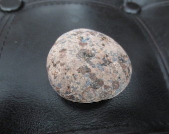A ritual stone that helps neutralize fears and other phobias