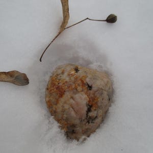 A stone of purification from black magic, misleading spirits and demons