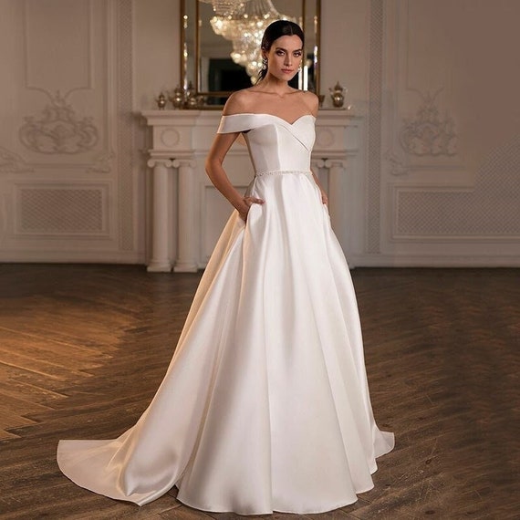 Plain off the shoulder wedding dress sale