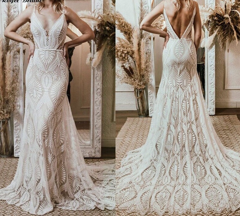 Spaghetti-Trägern Brautkleid mit Spur, Wunderschöne Brautkleider, Boho-Spitze-Hochzeitskleid, Strandhochzeitskleid Bild 1