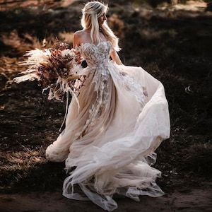 Ivory wedding dress,Romantic Wedding dress,Floral Appliques Bridal dress,Country Wedding Dresses,Boho Tulle Bridal Gown,Lace bridal robe