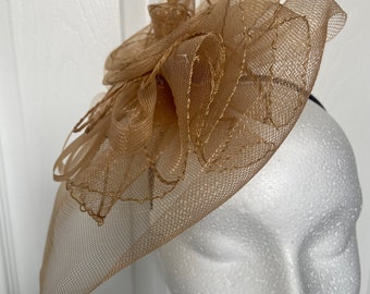 Champagne fascinator wedding day hair accessory derby day royal ascot race day fascinator mother of the bride accessories