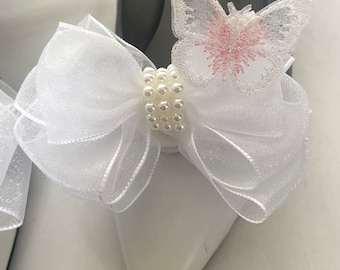 Shoe clips white and pearl wedding shoe bows white chiffon shoe bows with butterfly detailing bridal shoe accessories