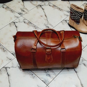 Cenzo duffle bag top