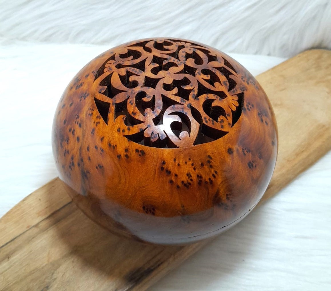 Jeu De Solitaire Marocain En Bois De Thuya – 32 Billes Pierre – 20 Cm – Artisanal