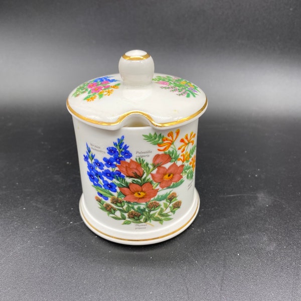 1998 Fortnum and Mason English small lidded ceramic preserve or mustard pot