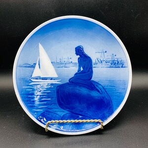 Vintage Royal Copenhagen Denmark Plate - Little Mermaid 4679 - 8 Inch Wide