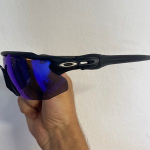 Oakley Minute - Etsy Canada