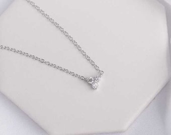 Sterling Silver Trefoil Necklace, Three Stone Pendant Necklace, Dainty Gold Pendant Necklace, Stackable Necklace, Layering Necklace