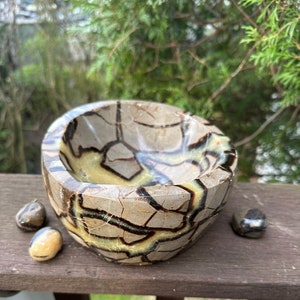 Dragon Septarain Crystal Bowl, Rock Jewelry Dish, Hand crafted House Warming Gift, Gemstone Bowl, Crystal Dish, Septarian Stone Bowl