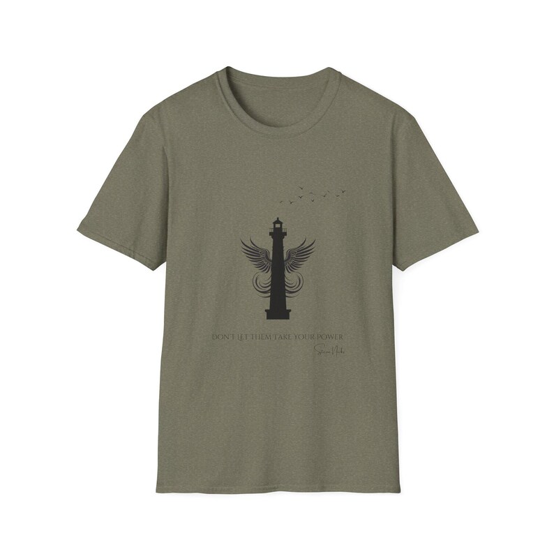 Camiseta de Stevie Nicks Lighthouse No dejes que te quiten el poder Empoderamiento de la mujer Fan de Stevie Nicks Regalo para fan de la música Regalo de Fleetwood Mac para ella imagen 9