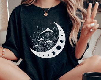 Mushroom Moon Celestial Shirt, Stay Wild Moon Child, Celestial Hippie Tee, Moon Phase Shirt, Cottagecore Aesthetic Tee