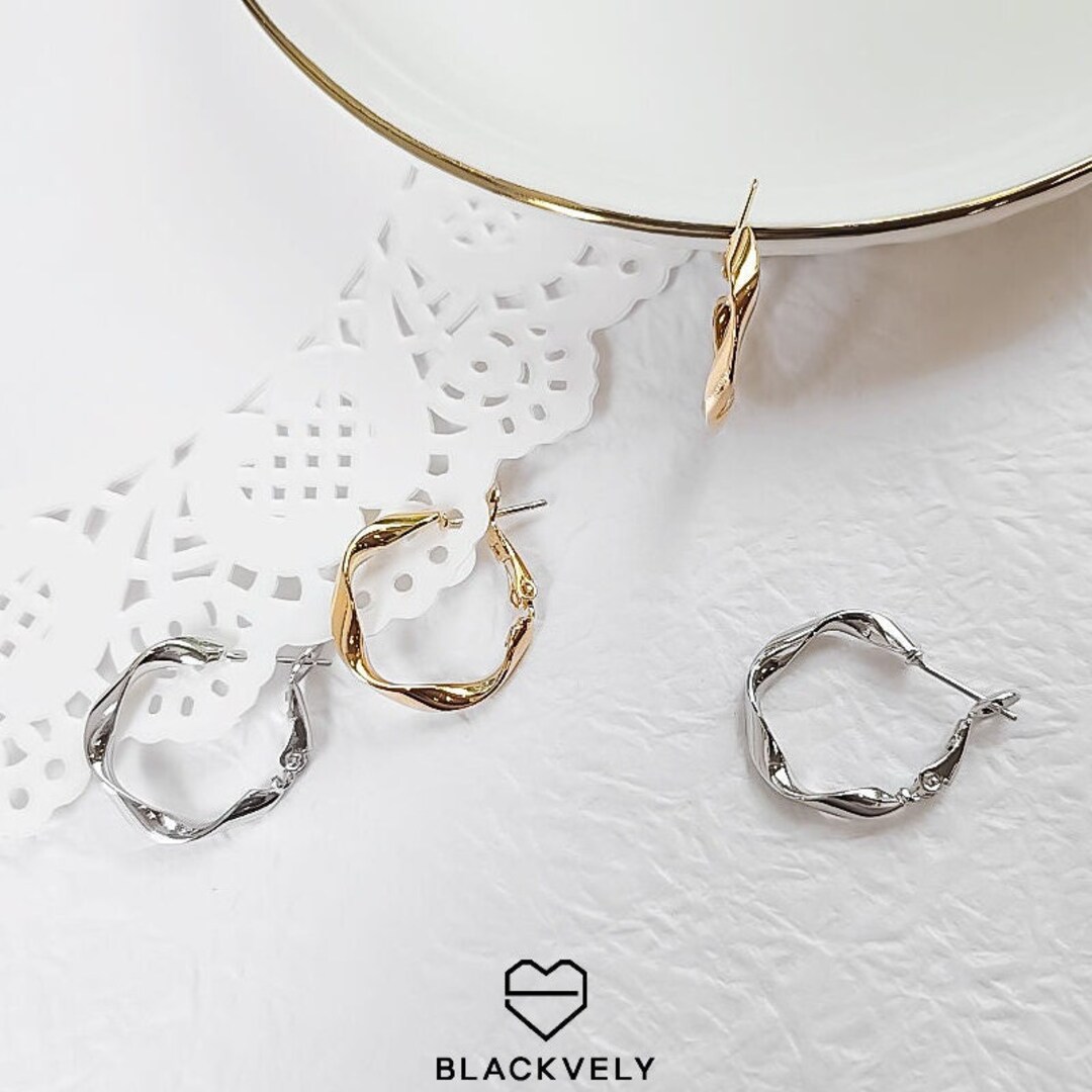 Korean Hoop Earrings, English Lock Earrings, Korean Piercing, Kpop