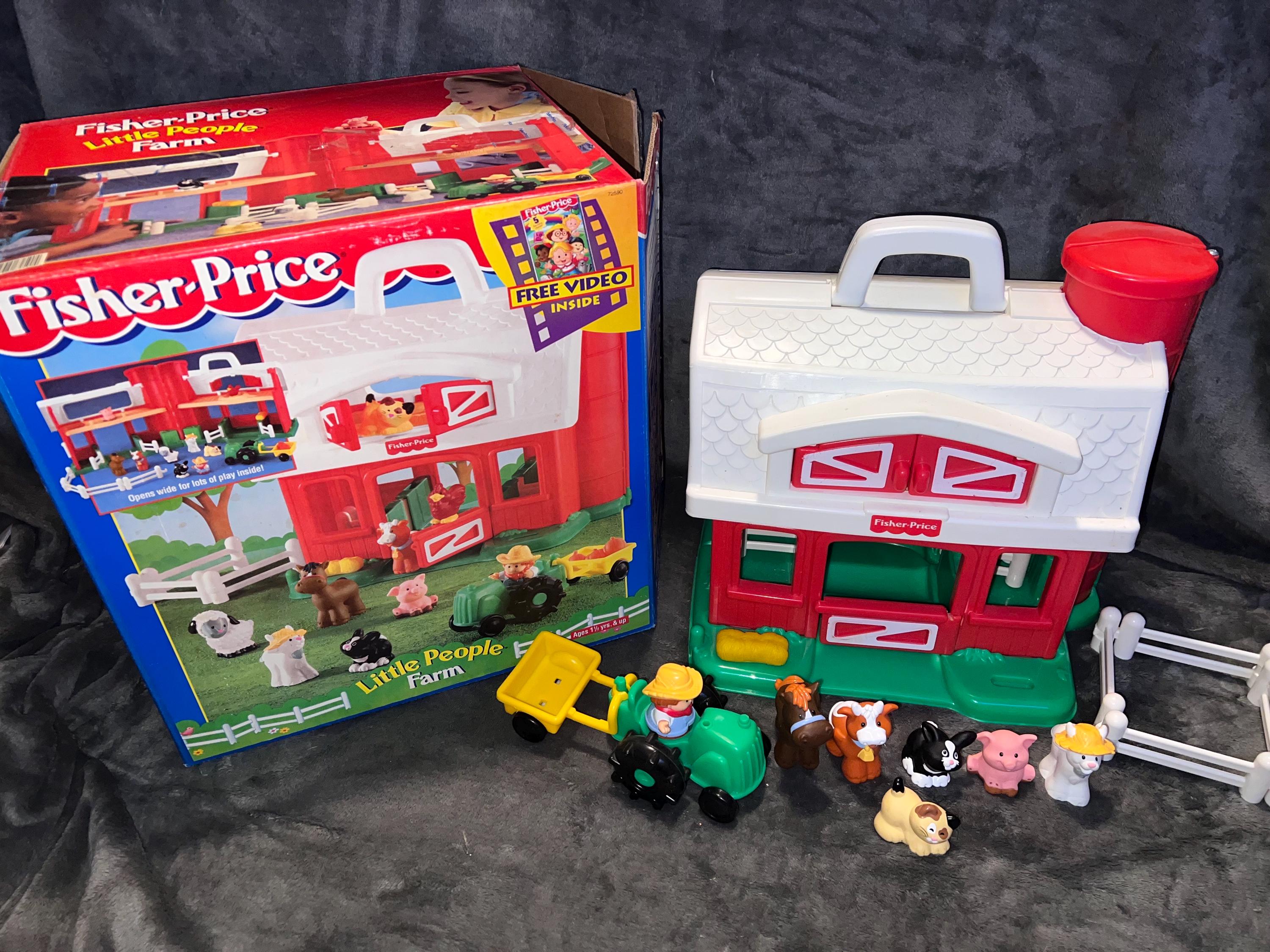 Vintage Fisher Price Little People Farm 72590 Comes With Original 