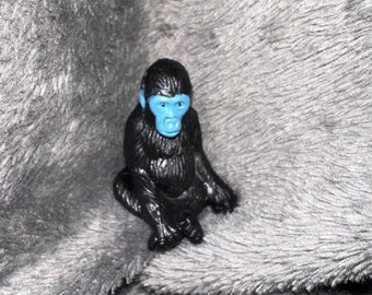 Vintage K&M International AZA Zoo Miniature Toy Plastic Animal