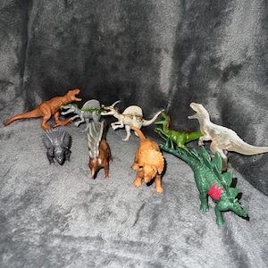 Jurassic World Mini Action Dinosaur Blind Bag Set Of 9 indominus Rex Trex Raptor