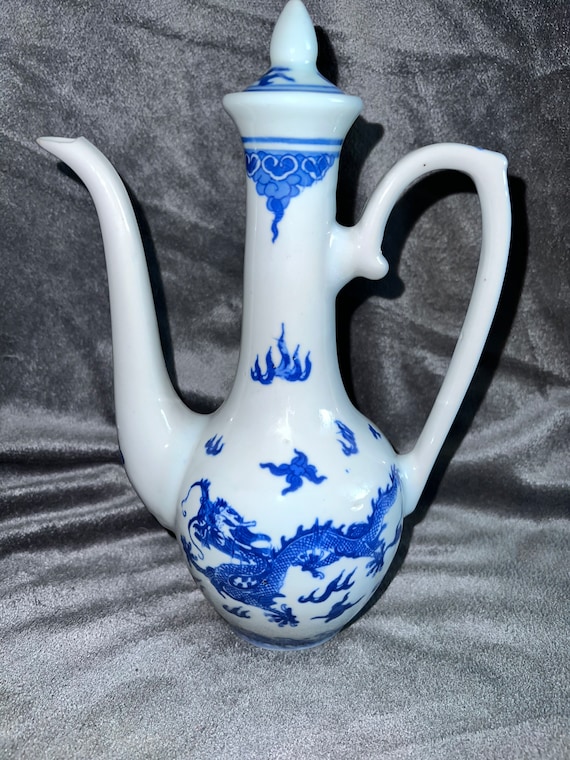 Jingdezhen Chinese Sake Wine Set Blue White Porcelain Ceramic
