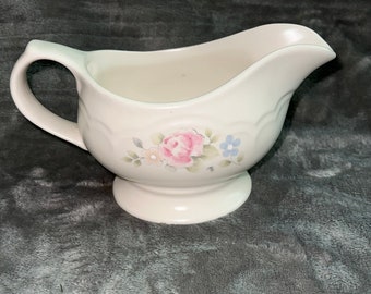 Vintage Pfaltzgraff Tea Rose Gravy Boat #436 2 Cup Cottage Core Made In The USA