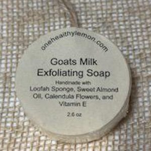 Goat&#39;s Milk Exfoliating Soap Bar