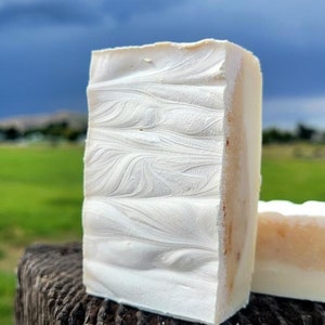 Sweet Earth Tallow Bar soap, Hand Craft, Lavendar, Vanilla & Patchouli Essential Oil scented, Gentle, Natural Ingredients, Gift