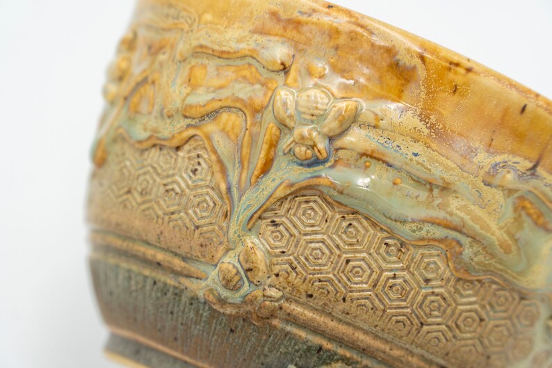 Handmade Ceramic Honey Bee Bowls, Cereal Bowl Pottery, Salsa Bowls, Ice Cream, Soup Bowls, Honey