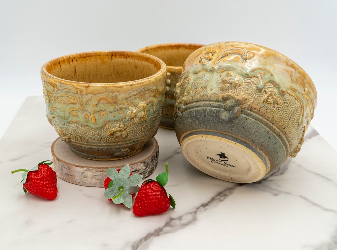 Handmade Ceramic Honey Bee Bowls, Cereal Bowl Pottery, Salsa Bowls, Ice Cream, Soup Bowls, Honey
