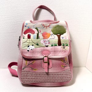 Sac à dos patchwork fait main, adorable sac à dos cottagecore, sac à dos en tissu matelassé pour femme, sac à appliqués kawaii, pièce unique