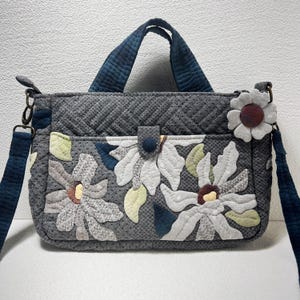 ハンドメイドの和風パッチワークトートバッグ：キルティングの花柄