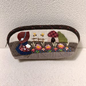 Custodia per occhiali Sunbonnet Sue: custodia patchwork trapuntata giapponese